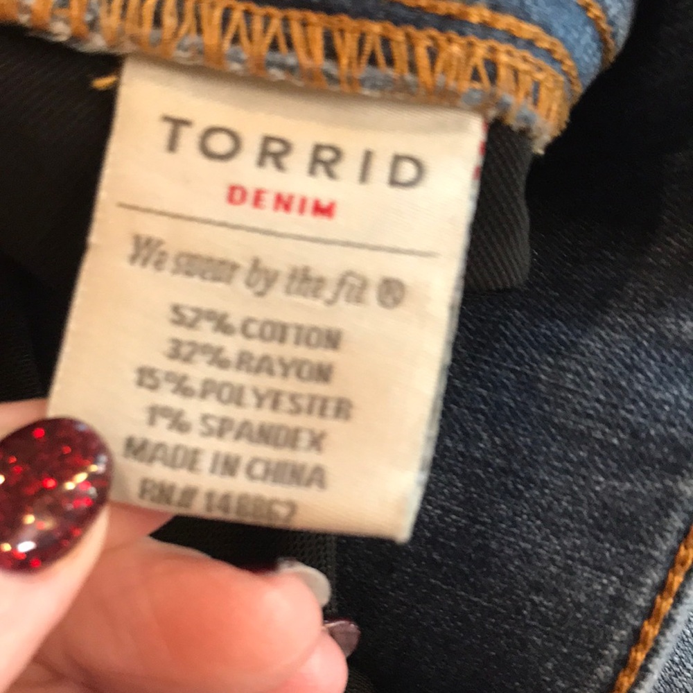 Torrid 5 R denim Lean Jean - Picture 15 of 16